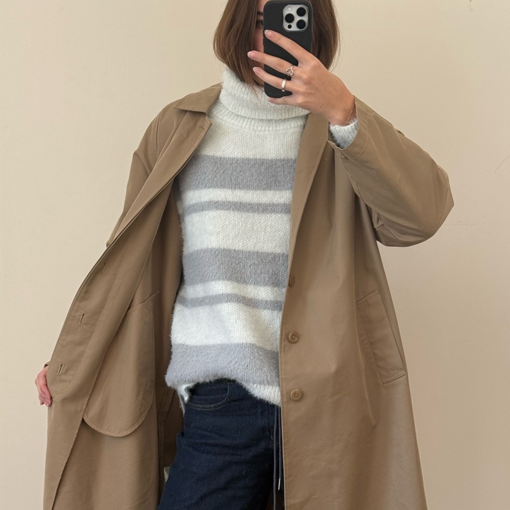 Goodnight Macaroon Striped Grey White Sweater - Picture 2 of 7